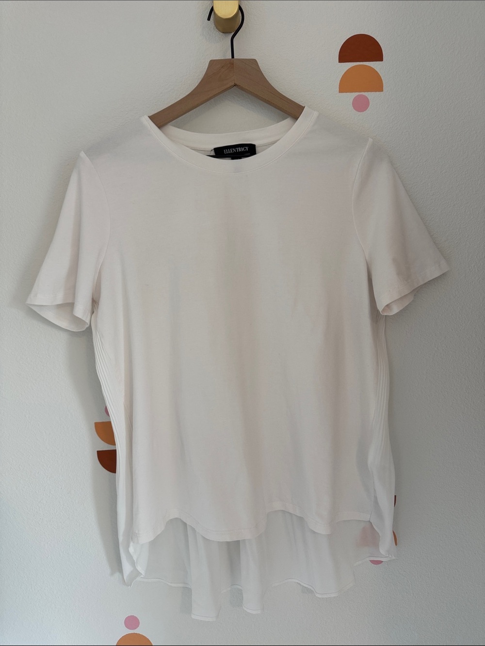 Ellen Tracy White Short-Sleeve Tee with Sheer Layered Back N0117
